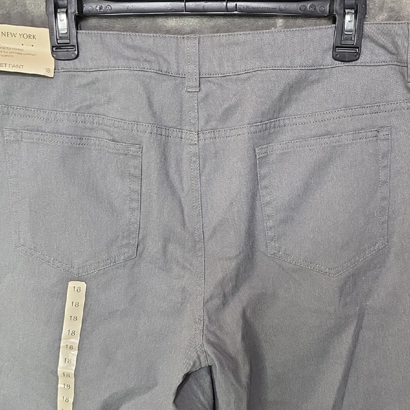 Jones New York Sport Gray Stretch Pants - Picture 6 of 10
